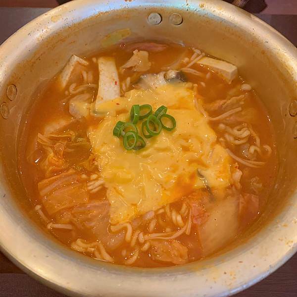 台中韓式 部隊鍋