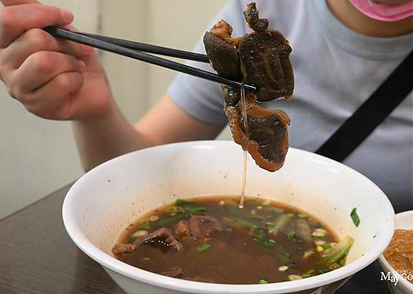 台中南屯牛肉麵 河南路美食 (1).jpg