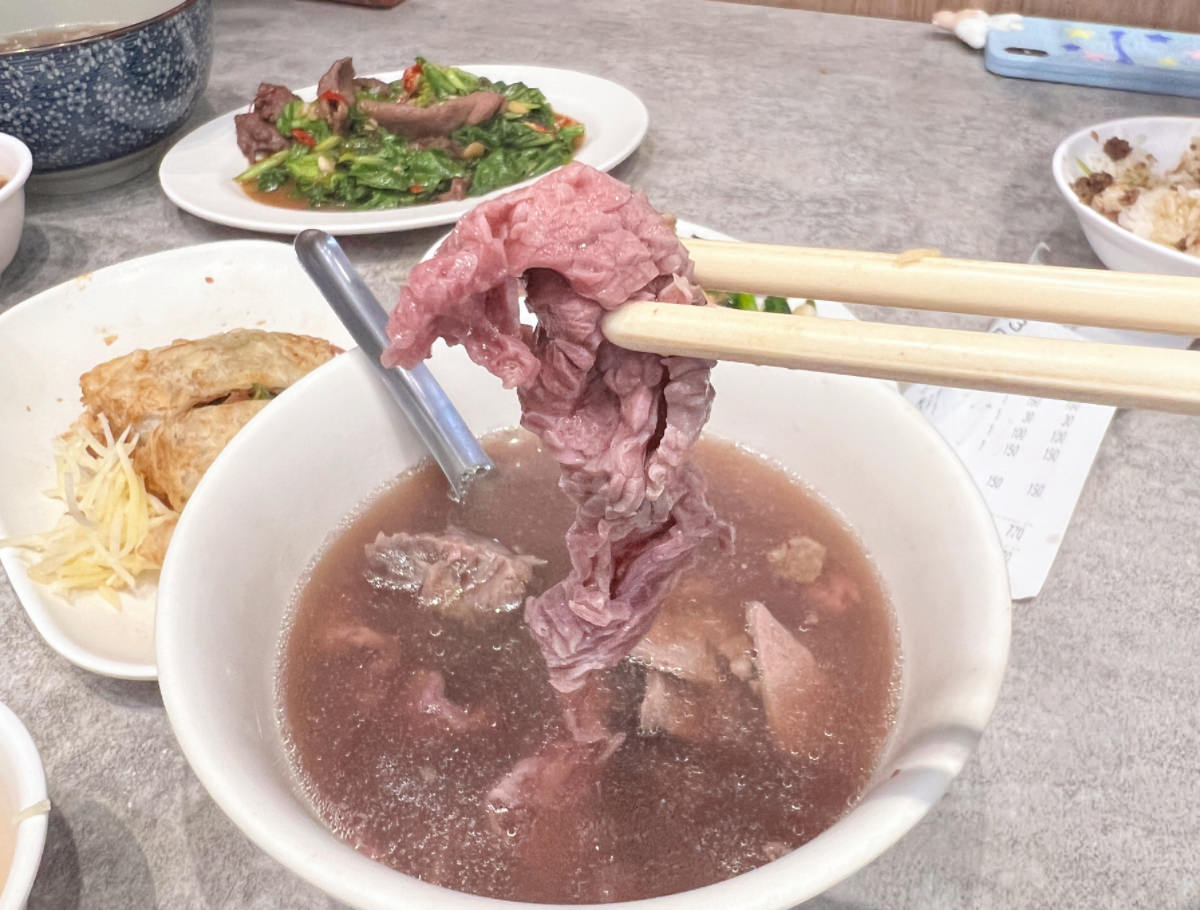 台南文章牛肉湯安平總店