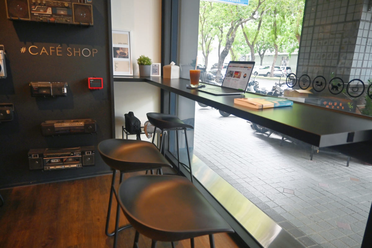 台中西屯區咖啡|湮云 Lostcloud Cafe,用精品手沖咖啡感受生活,手作甜點&精選咖啡豆豐富美好味蕾 - 第3張圖