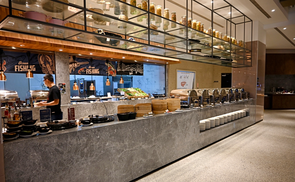 台南住宿|福爾摩沙遊艇酒店:無邊際泳池、遊艇碼頭、親子遊戲區,近安平老街,擁抱安平港灣絕美景致 - 第24張圖