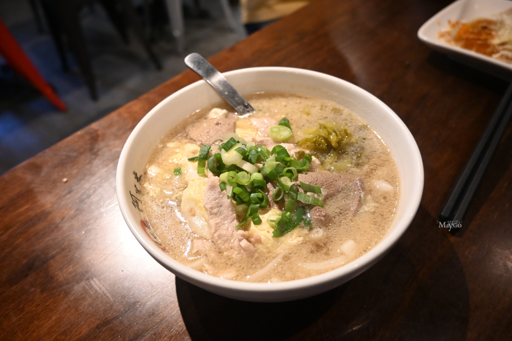 平鎮美食｜忠貞文化園區必吃雲南風味阿美米干